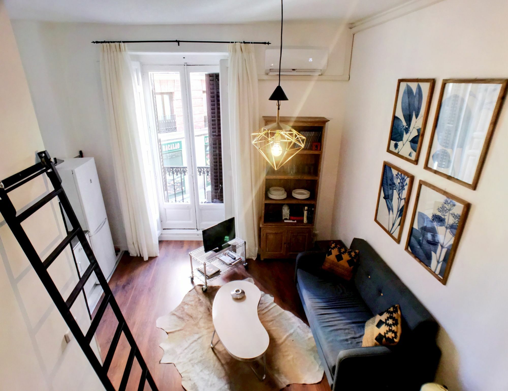 Apartments In Lavapies By Allo Housing Madrid Bagian luar foto